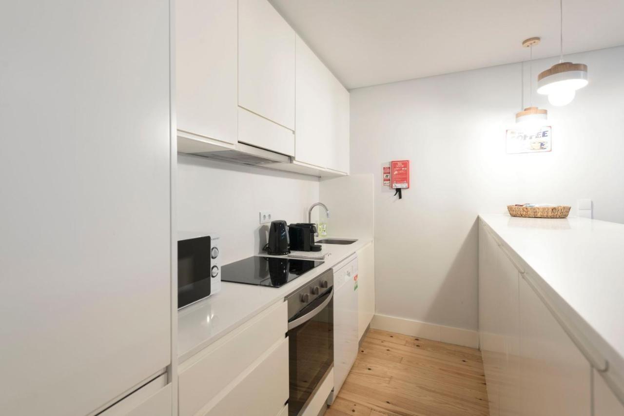 Lovelystay - Porto Peaceful Living W/ Backyard Εξωτερικό φωτογραφία