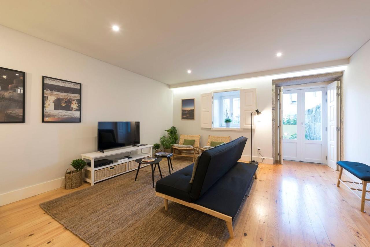 Lovelystay - Porto Peaceful Living W/ Backyard Εξωτερικό φωτογραφία